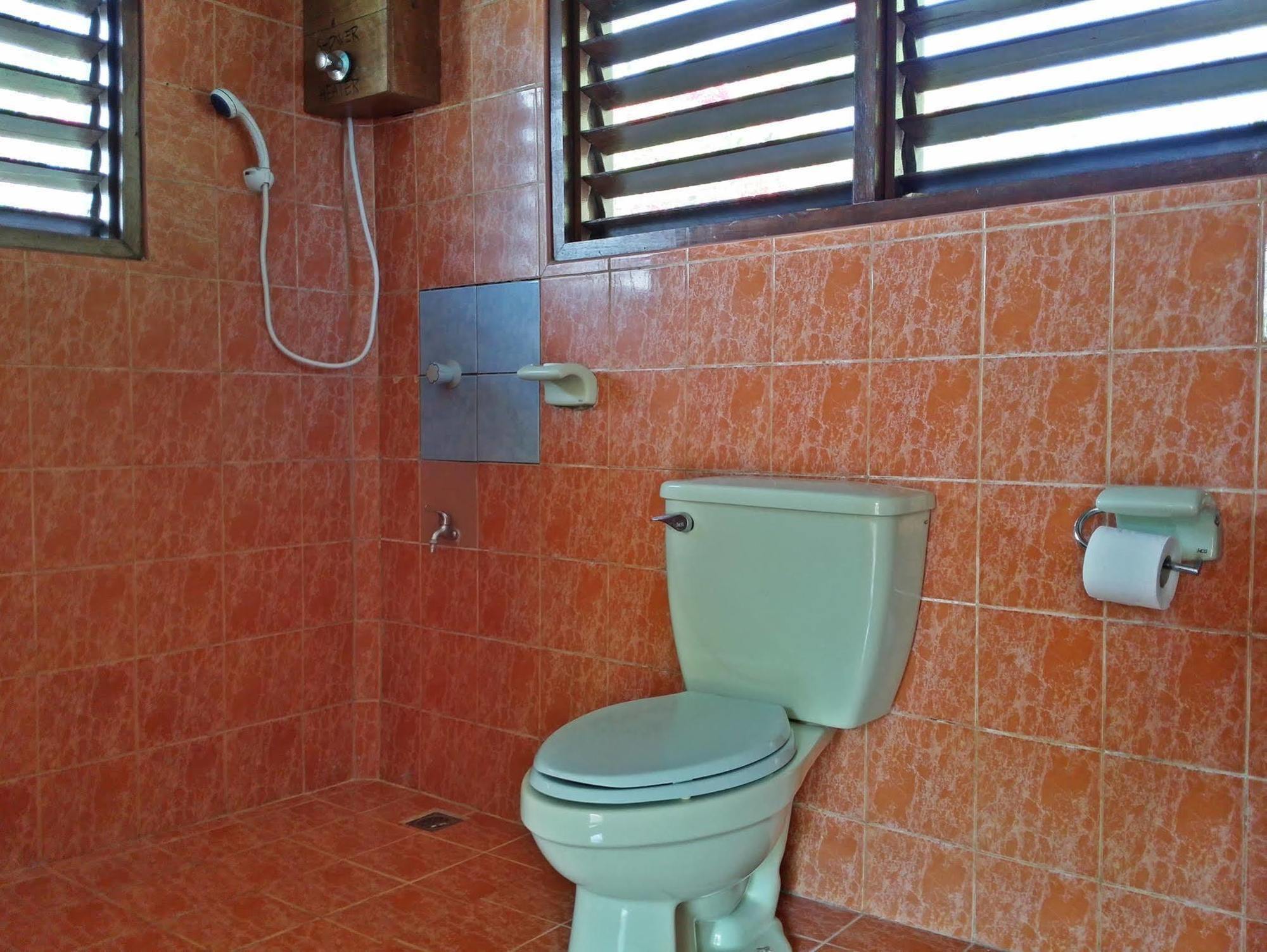Hotel Casa Rosa Taytay Palawan Exteriér fotografie